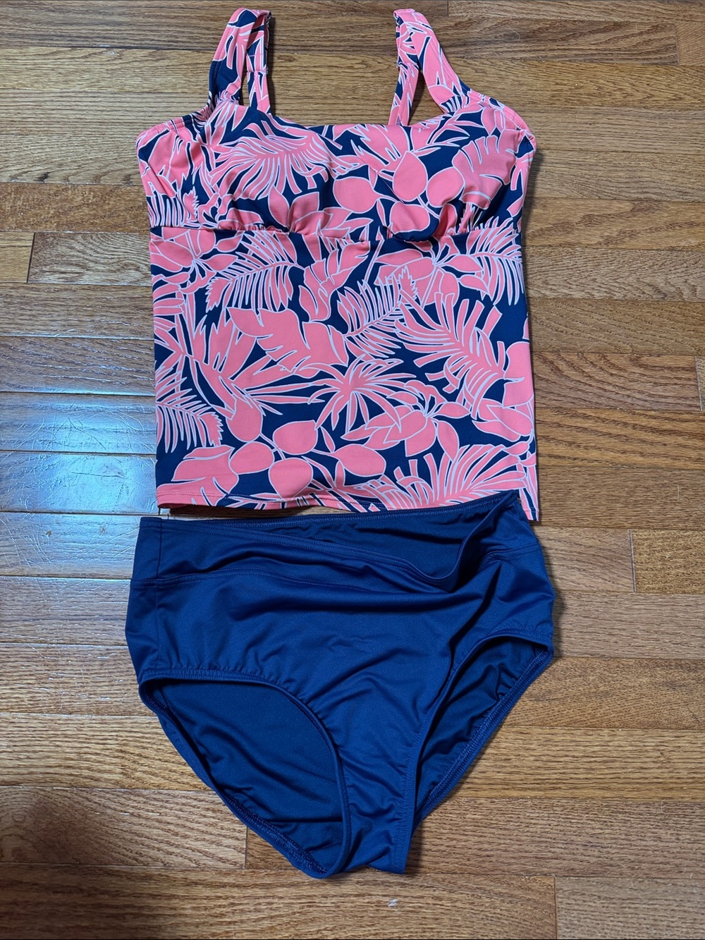 Lands end women’s Navy & Coral Tankini Swim Set - Tropical Print size 10DD